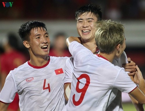 Vietnam setzt sich in der Qualifikationsrunde der WM 2022 mit 3:1 gegen Indonesien durch - ảnh 1