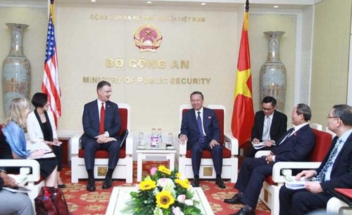 Minister für öffentliche Sicherheit To Lam empfängt den US-Botschafter - ảnh 1