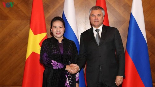 Russische Medien berichten intensiv über Besuch der vietnamesischen Parlamentspräsidentin - ảnh 1