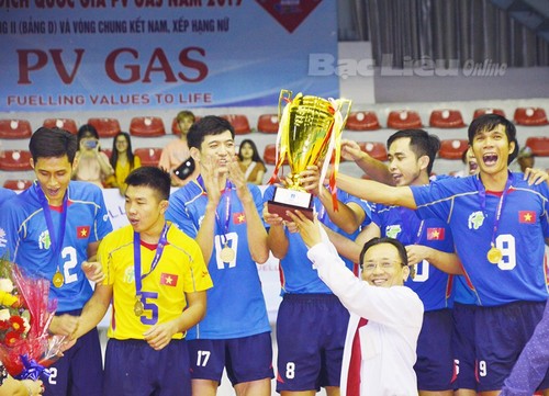 Ho-Chi-Minh-Stadt gewinnt die Volleyballnationalmeisterschaft PV Gas 2019 - ảnh 1
