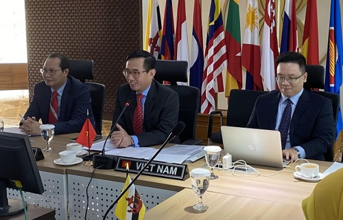 Vietnam leitet Sitzung des ASEAN-Koordinierungsausschusses für Konnektivität - ảnh 1