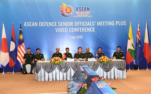 Erweiterte Online-Konferenz der hochrangigen ASEAN-Militärbeamten - ảnh 1