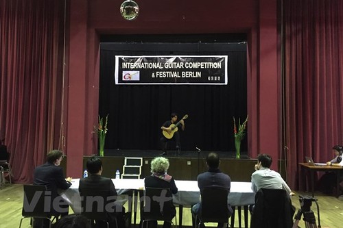 Vietnamesischer Kandidat gewinnt Preis beim Internationalen Gitarrenwettbewerb Berlin 2020 - ảnh 1