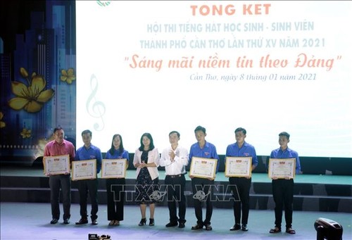 Veranstaltungen zum 71. Jahrestag der vietnamesischen Schüler und Studenten - ảnh 1