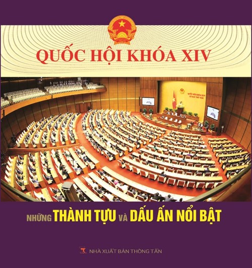 Präsentation eines Fotobuchs über Erfolge des Parlaments der 14. Legislaturperiode - ảnh 1