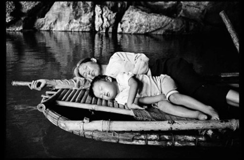 Fotoausstellung “Mekong – Geschichte von zwei Ufern” - ảnh 1