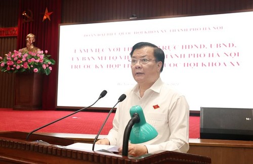 Sekretär der Hanoier Parteileitung: Führung der Normalität im Kontext der Covid-19-Pandemie unter Kontrolle - ảnh 1