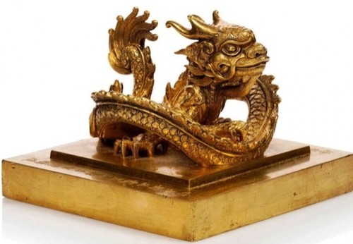 Mehr als 300 vietnamesische Antiquitäten und Kunstwerke in Frankreich versteigert - ảnh 1