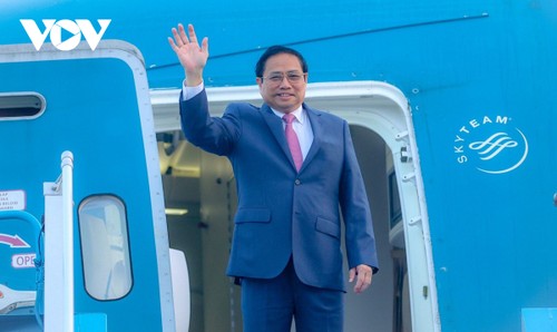 Premierminister Pham Minh Chinh beginnt seinen Besuch in Kambodscha - ảnh 1