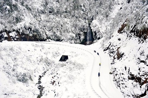 Eröffnung des Winterfestivals „Sa Pa – Schneeparadies“ - ảnh 1