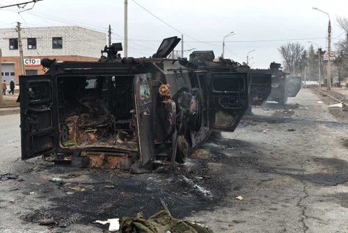 Russland-Ukraine-Konflikt mit eskalierenden Spannungen - ảnh 1