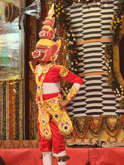 Vietnamesische Künstler führen das indische Nationalepos Ramayana in Indien auf - ảnh 1