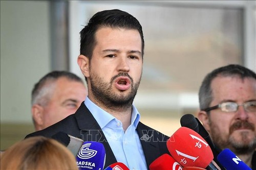 Wahlen in Montenegro: Ex-Wirtschaftsminister Jakov Milatovic gewinnt - ảnh 1