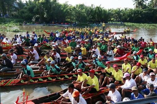 Bootsrennen zum Chol Chnam Thmay-Fest in Kien Giang - ảnh 1
