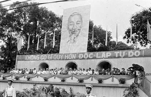 Ho-Chi-Minh-Stadt entwickelt sich stark nach 48 Jahren Befreiung  - ảnh 3