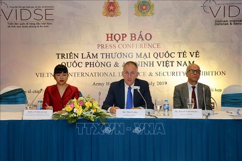 2020 베트남 국방안보 국제 무역 전시회, 하노이에서 개최 - ảnh 1