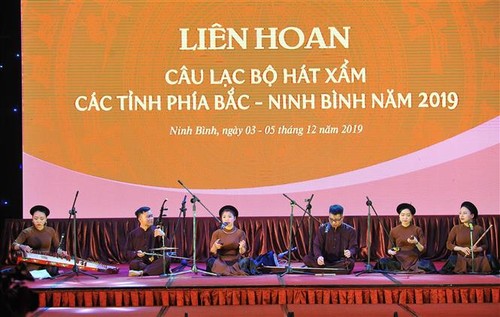 2019년 복쭉 – 닌빈 지역에 썸 (Xẩm) 노래축제에서 45명의 예술인들을 기리다 - ảnh 1