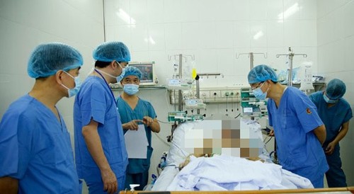 베트남, 최초로 생체  소장 이식에 성공 - ảnh 3