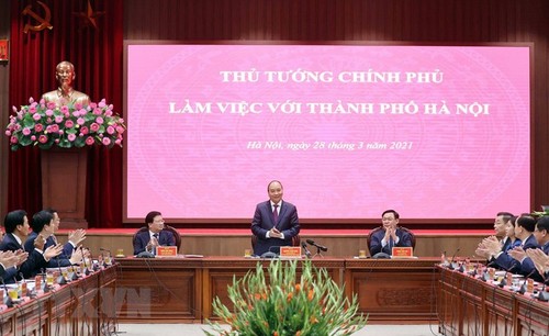 정부, 하노이의 발전에 부합한 정책 마련 - ảnh 1
