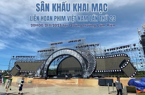 제23차 베트남 영화제 ‘민족 정체성을 잘 나타내는 영화 산업 건설을 위해’ - ảnh 1