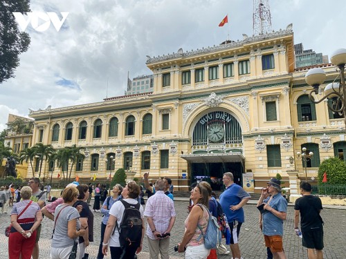 1분기 베트남 찾은 국제 관광객, 코로나 팬데믹 이전 동기보다 높아 - ảnh 1