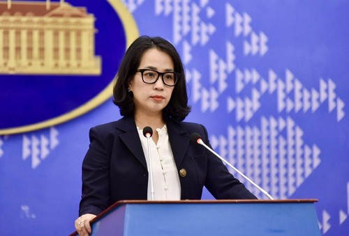 외교부 대변인 “베트남과 캄보디아 간 우호 관계 분열시키는 행동 반대” - ảnh 1