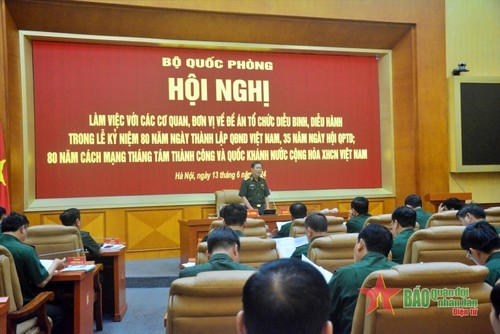 베트남과 베트남 군 주요 기념일에 열병식 개최  - ảnh 1