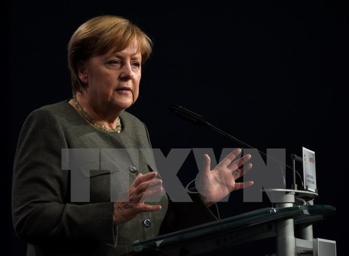 អធិការបតីអាល្លឺម៉ង់ Angela Merkel  ដណ្តើមបានជ័យជំនះក្នុងការពិភាក្សាតទល់លើទូរទស្សន៍ - ảnh 1