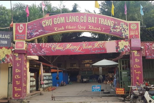 ឃុំ Bat Trang ត្រូវបានទទួលស្គាល់ជាគោលដៅទេសចរណ៍នៅរដ្ឋធានីហាណូយ - ảnh 2
