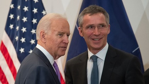 ប្រមុខ NATO អញ្ជើញប្រធានាធិបតីជាប់ឆ្នោត Joe Biden ឲ្យចូលរួមកិច្ចប្រជុំកំពូលរបស់ប្លុកនៅទីក្រុងប្រ៊ុចសែល - ảnh 1