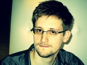 Edward Snowden បន្តទម្លាយព័ត៌មានសម្ងត់អំពីកម្មវិធីចារកម្មអាមេរិក - ảnh 1