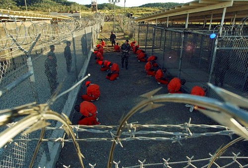 ប្រធានាធិបតីអាមេរិកដាក់ផែនការបិទទ្វារពន្ធនាគារ Guantanamo ឡើង រដ្ឋសភា - ảnh 1