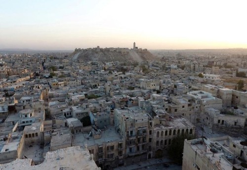 រុស្ស៊ីបានប្រកាសផ្អាកការវាយប្រហារតាមជើងអាកាសនៅ Aleppo - ảnh 1