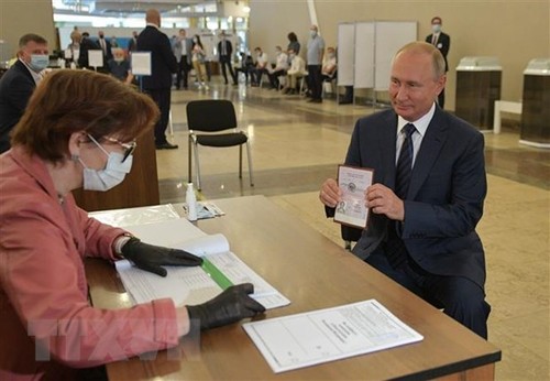 Presiden Putin memuji bahwa revisi UUD adalah tepat terhadap Rusia - ảnh 1
