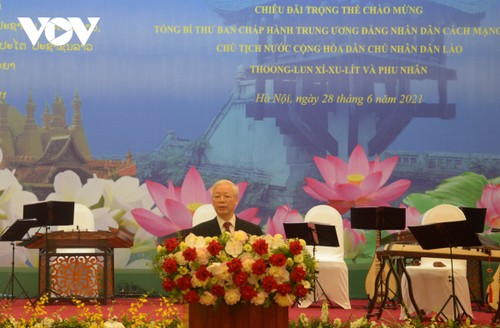 Sekjen Nguyen Phu Trong: Menjaga dan Memupuk Hubungan Istimewa Vietnam-Laos Kian Berkembang - ảnh 2