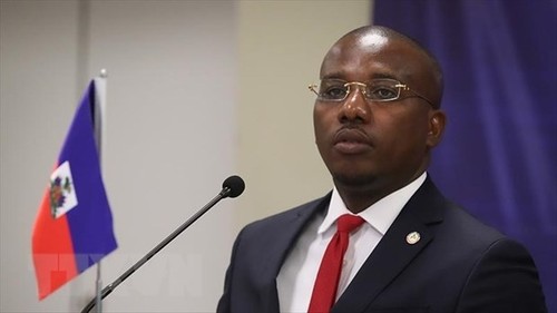 PM Sementara C. Joseph Imbau Warga agar Tenang pasca Insiden Pembunuhan Presiden Haiti - ảnh 1