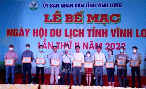 Penutupan Pesta ke-2 Pariwisata Provinsi Vinh Long 2022 - ảnh 1