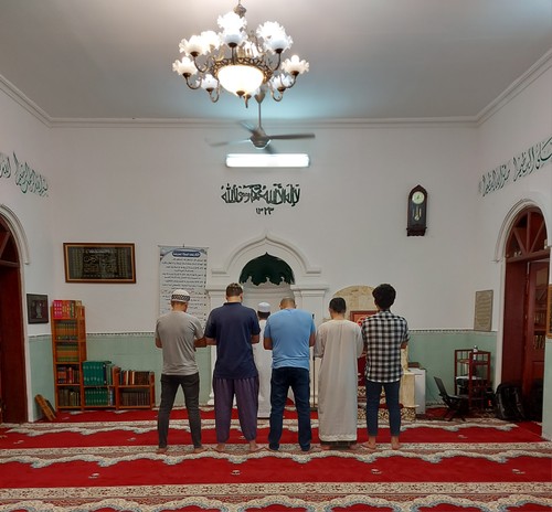 Bulan Ramadhan yang Suci di Masjid Al-noor di Kota Ha Noi - ảnh 2