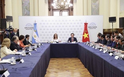 MN Vietnam dan Parlemen Argentina Dorong Kerja Sama di Bidang Legislasi dan Kerja Sama Bilateral - ảnh 2