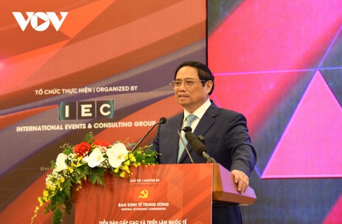 PM Vietnam, Pham Minh Chinh Hadiri Forum Tingkat Tinggi Tahunan tentang Industri 4.0 - ảnh 1