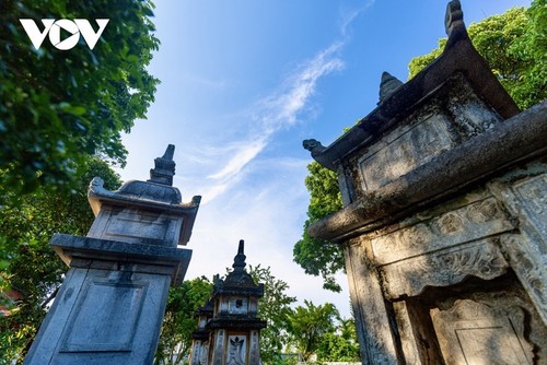 Uniknya Pagoda yang Memiliki Lebih dari 30 Menara di Provinsi Hai Duong - ảnh 10