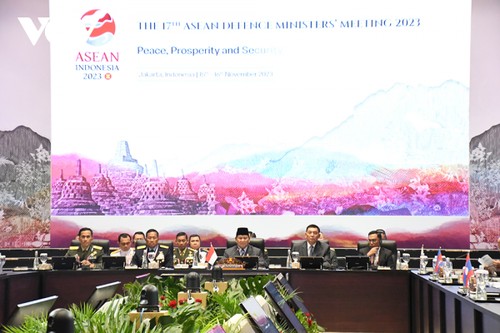 ASEAN Mendorong Perdamaian, Kemakmuran, dan Keamanan di Kawasan-Vietnam Berkontribusi Secara Proaktif dan Aktif - ảnh 1