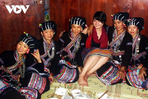 Keindahan Kerajinan Menenun Tradisional dari Warga Etnis Minoritas Lu - ảnh 12