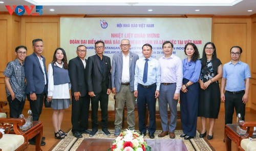 Vietnam dan Indonesia Perkuat Kerja Sama Pers untuk Dorong Hubungan Bilateral - ảnh 1