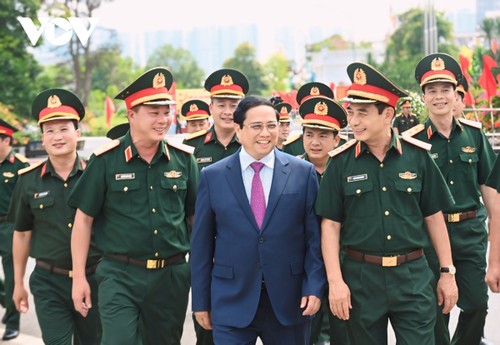 PM Pham Minh Chinh: Tentara Truong Son Proaktif, Kreatif, Bijaksana, Gagah Berani, Ciptakan Prestasi-Prestasi Luar Biasa - ảnh 1
