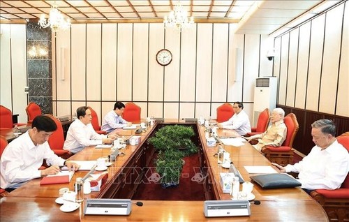 Sekjen KS PKV, Nguyen Phu Trong Memimpin Sidang Pimpinan Teras - ảnh 1