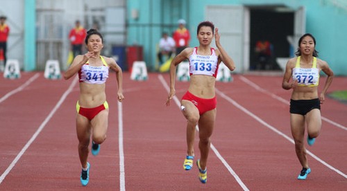 350名运动员和教练员参加2016年越南全国青年田径锦标赛 - ảnh 1