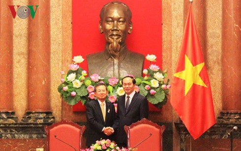 越南国家主席陈大光会见日本关西经济联合会代表团 - ảnh 1