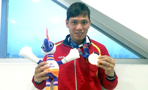 越南游泳运动员武清松夺得2016残奥会银牌 - ảnh 1