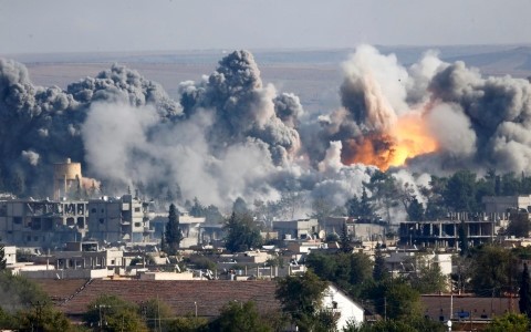 叙利亚：停火协议到期后 阿勒颇地区遭猛烈空袭 - ảnh 1